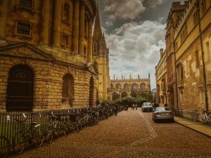 An ally way in oxford England